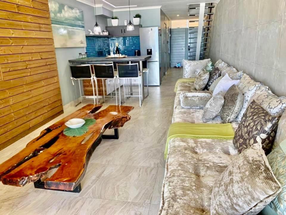 Sea Front Designer Apartment Ballito Exterior foto